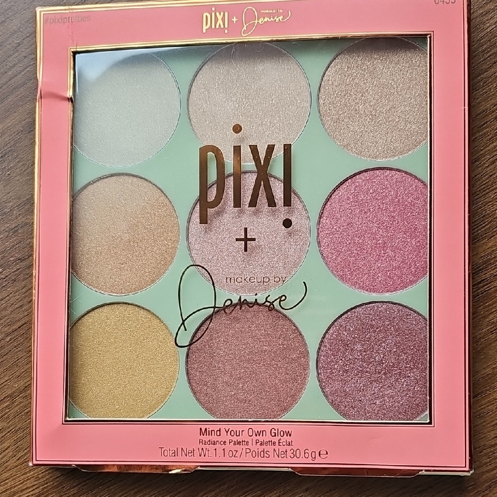 NIB Pixi  + Makeup By Denise Mind Your Own Glow Radiance Palette Blush Eyeshadow